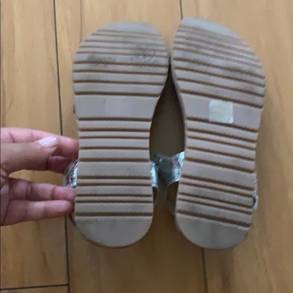 Free Reign Girls Sandals - Picture 3 of 5